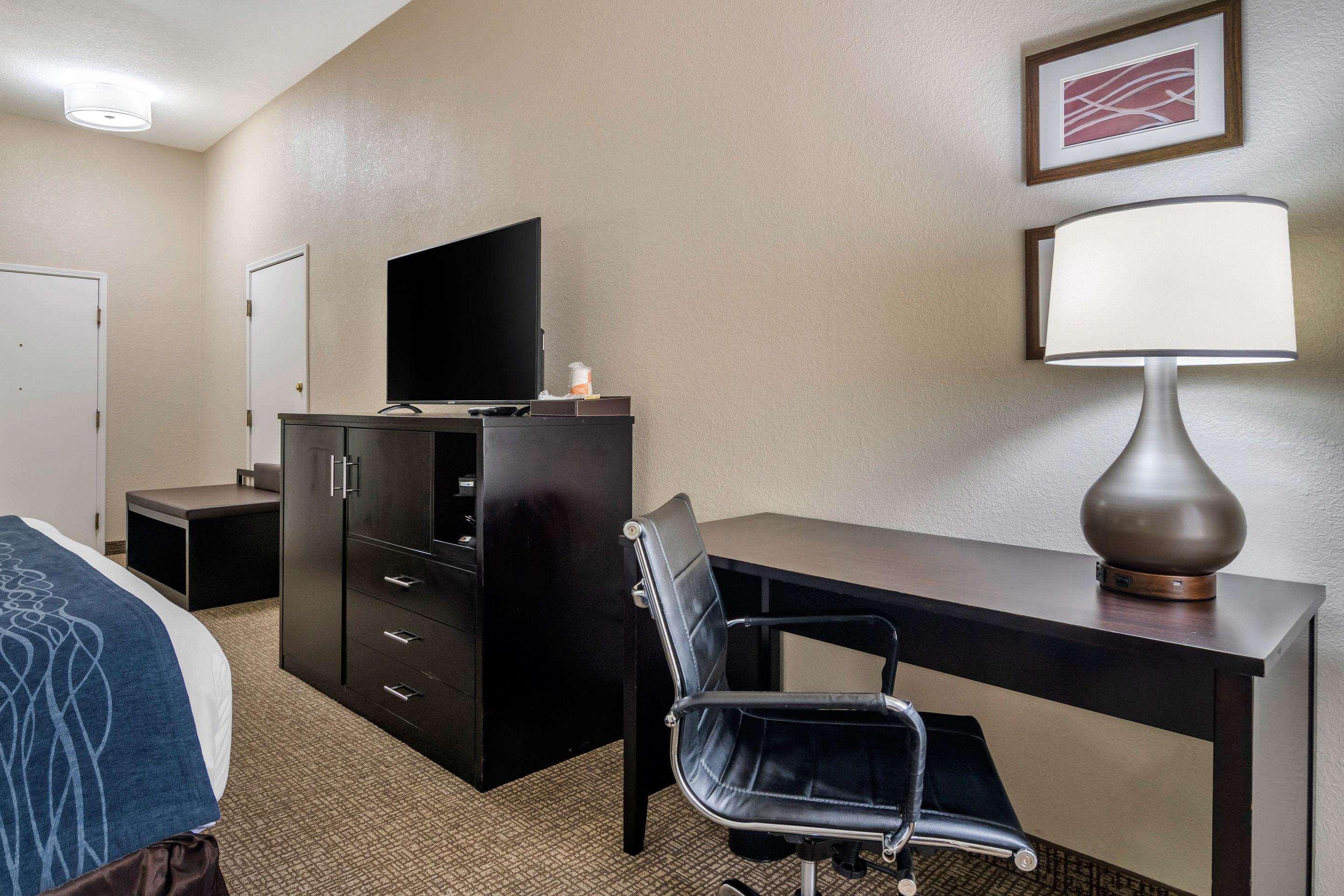 Comfort Inn & Suites Atlanta-Smyrna Exterior foto