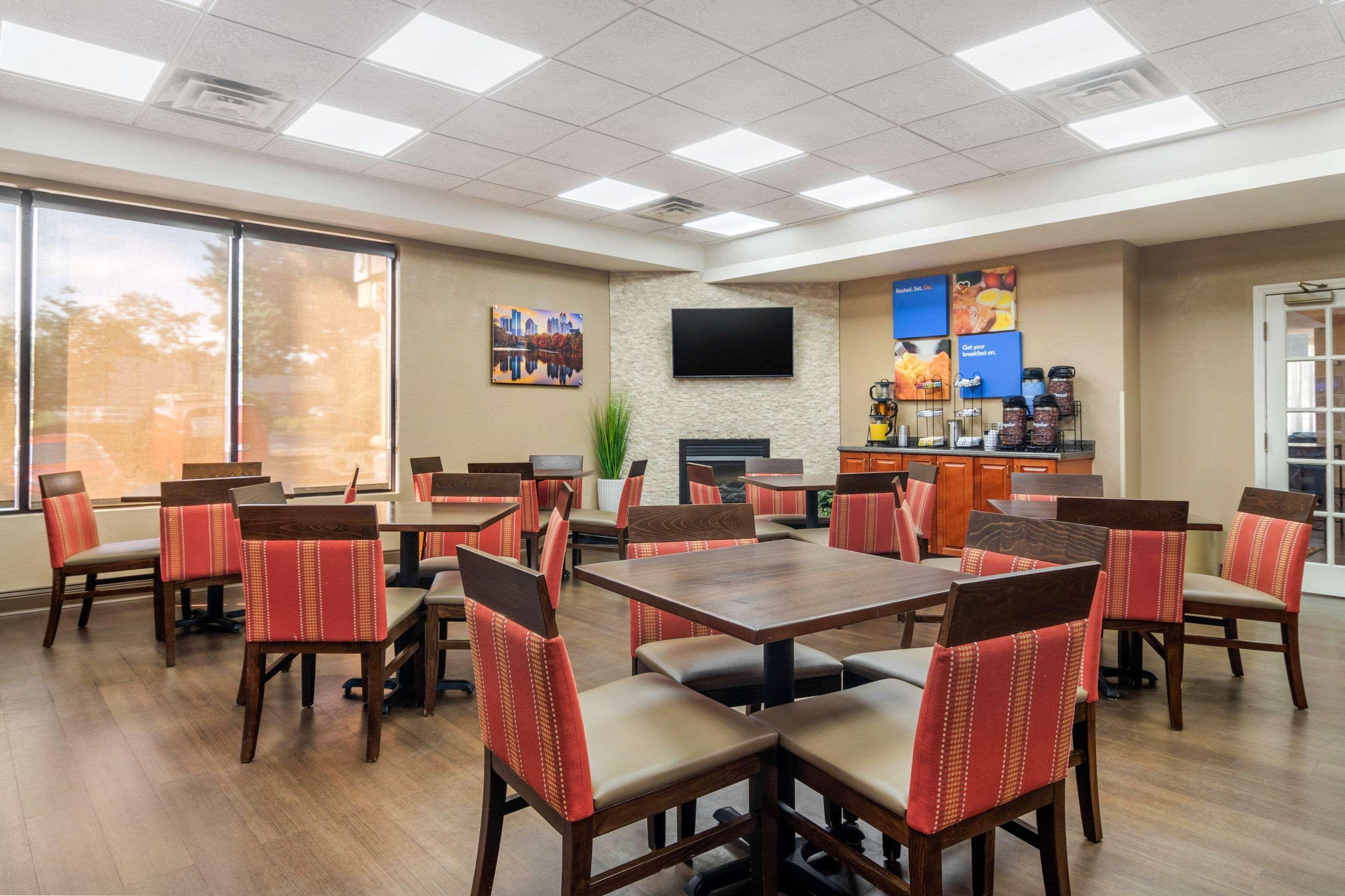 Comfort Inn & Suites Atlanta-Smyrna Exterior foto